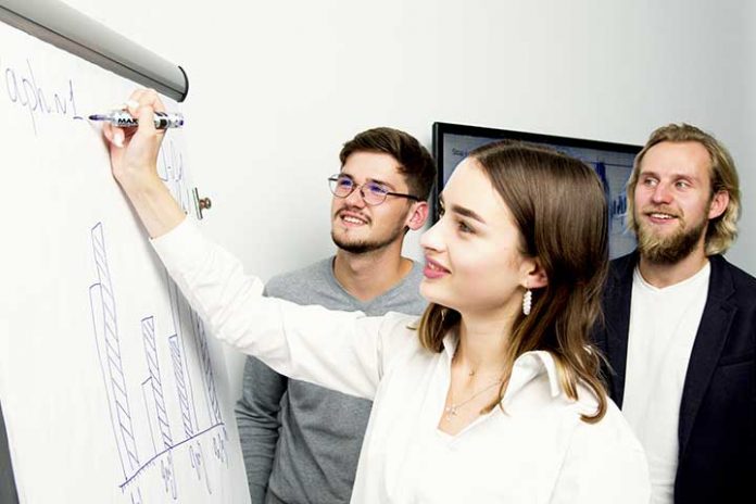 Business-Growth-Strategies-You-Can-Develop-Online