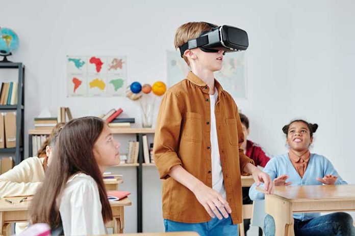 Benefits-Of-Virtual-Reality-In-Schools